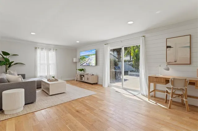 $9,900 | 326 South Lime Avenue, Sarasota, FL 34237