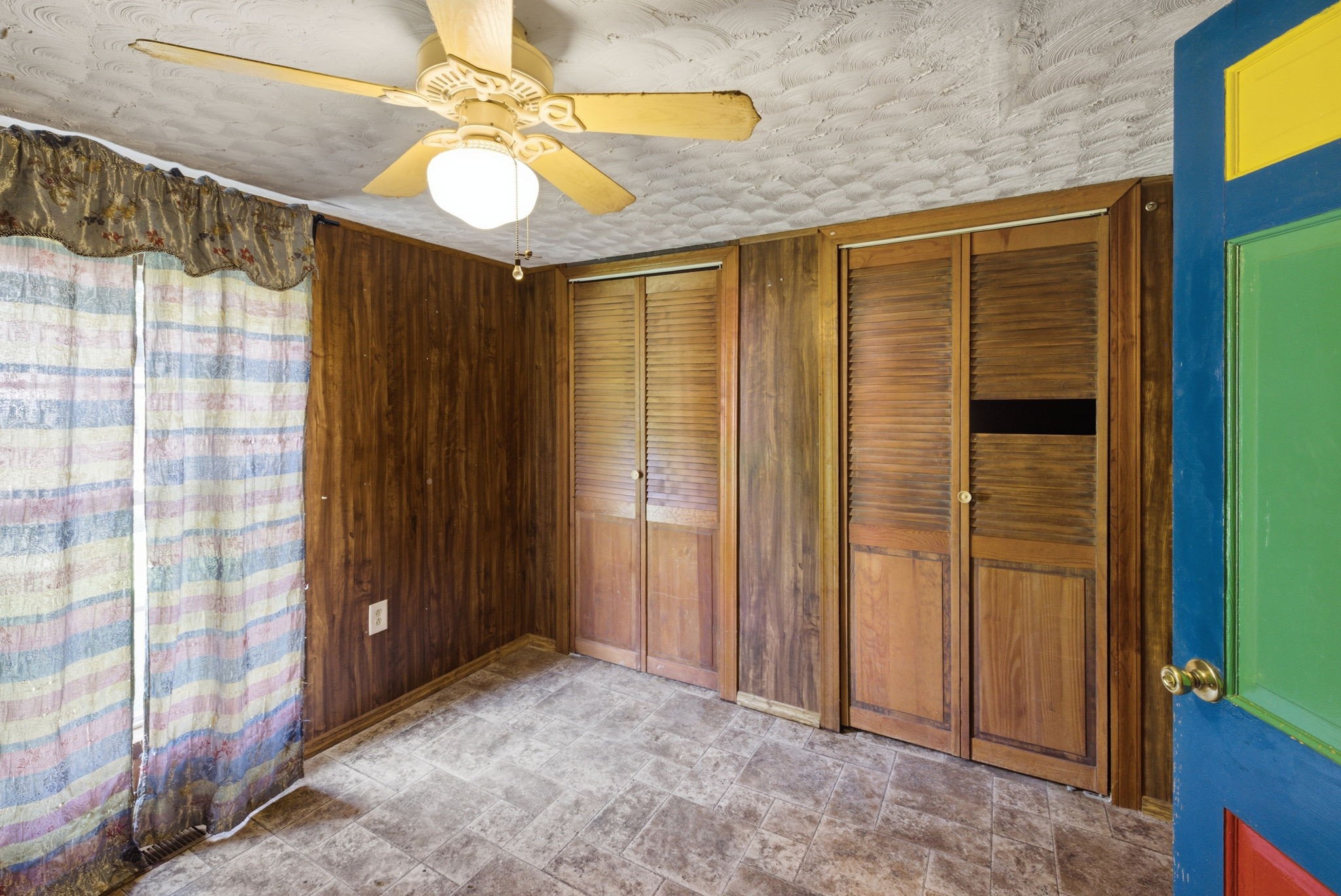 207 Center Street Portland, TN 37148 - Photo 17 of 26 a view of entryway with a front door