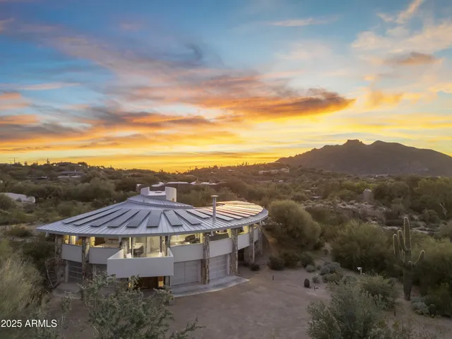 $2,999,000 | 7915 East Primrose Path, Carefree, AZ 85377