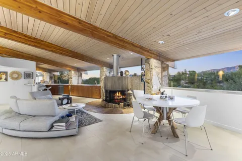 $2,899,000 | 7915 East Primrose Path, Carefree, AZ 85377