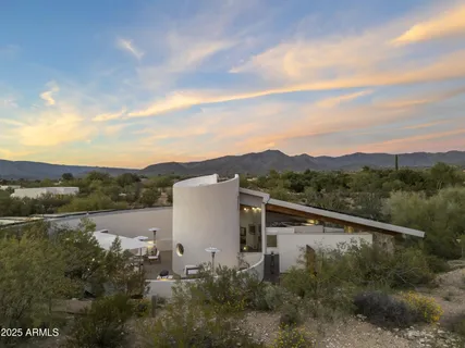$2,899,000 | 7915 East Primrose Path, Carefree, AZ 85377