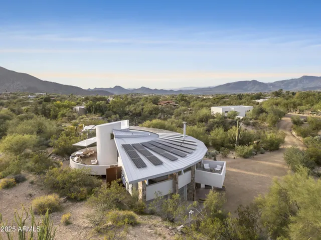 $2,999,000 | 7915 East Primrose Path, Carefree, AZ 85377