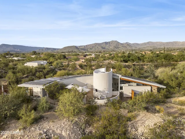 $2,999,000 | 7915 East Primrose Path, Carefree, AZ 85377