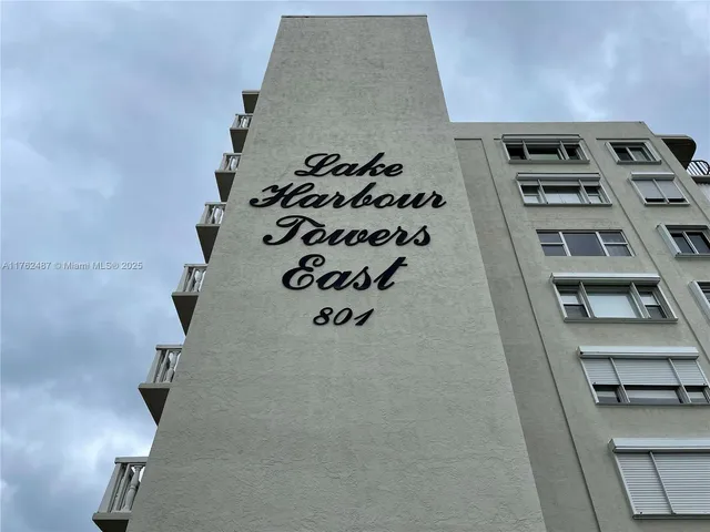 $377,000 | 801 Lake Shore Drive, Unit 414, Lake Park, FL 33403