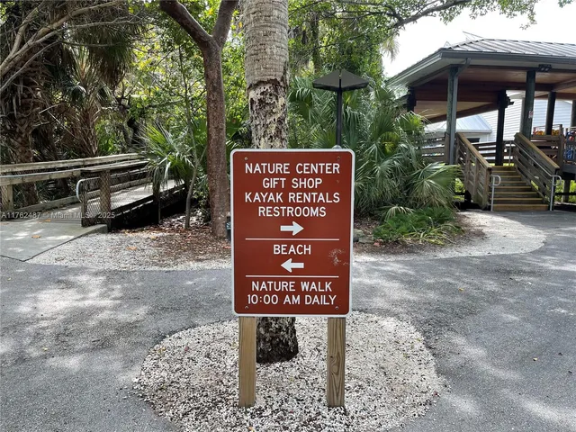 $377,000 | 801 Lake Shore Drive, Unit 414, Lake Park, FL 33403