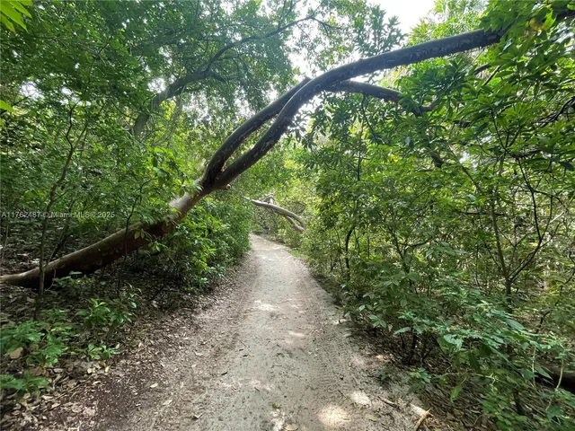 $377,000 | 801 Lake Shore Drive, Unit 414, Lake Park, FL 33403