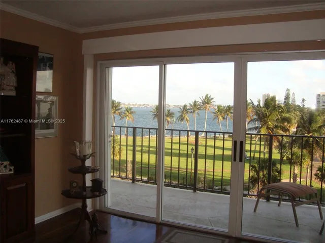 $377,000 | 801 Lake Shore Drive, Unit 414, Lake Park, FL 33403