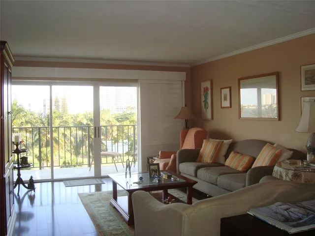 $377,000 | 801 Lake Shore Drive, Unit 414, Lake Park, FL 33403