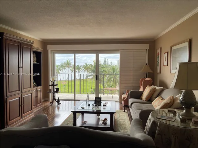 $377,000 | 801 Lake Shore Drive, Unit 414, Lake Park, FL 33403