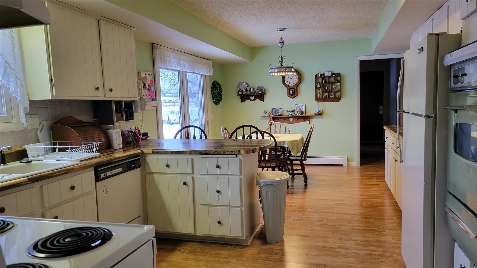 10540 Moonlight Bay Road Cheboygan, MI 49721 - Photo 17 of 45 Gallery Image 17