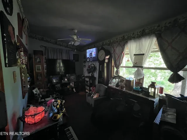 $250,000 | 119 Wagon Hollow Road, Middlesboro, KY 40965