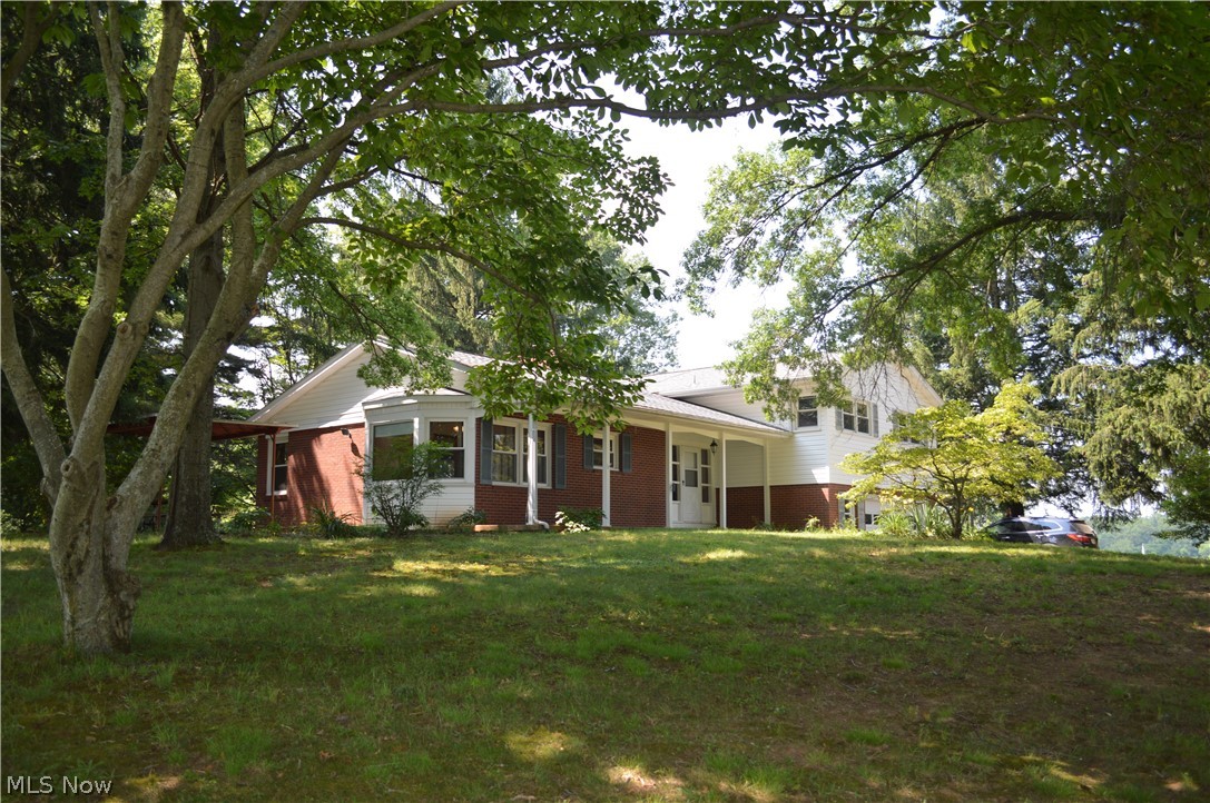 1067 Reese Road Fleming, OH 45729 - Photo 7 of 34 Left View
