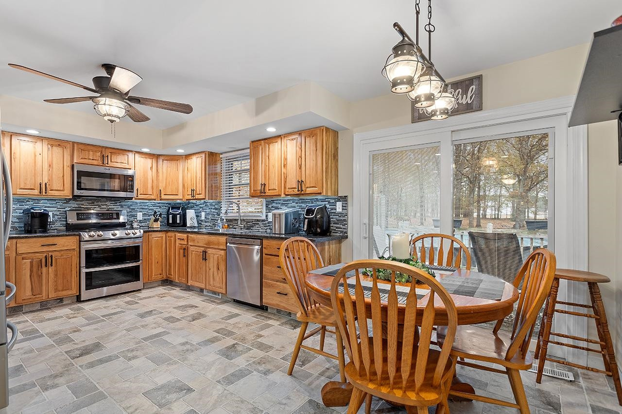 2683 C Rains Crossroads Road Selma, NC 27576 - Photo 13 of 30 Photo 13