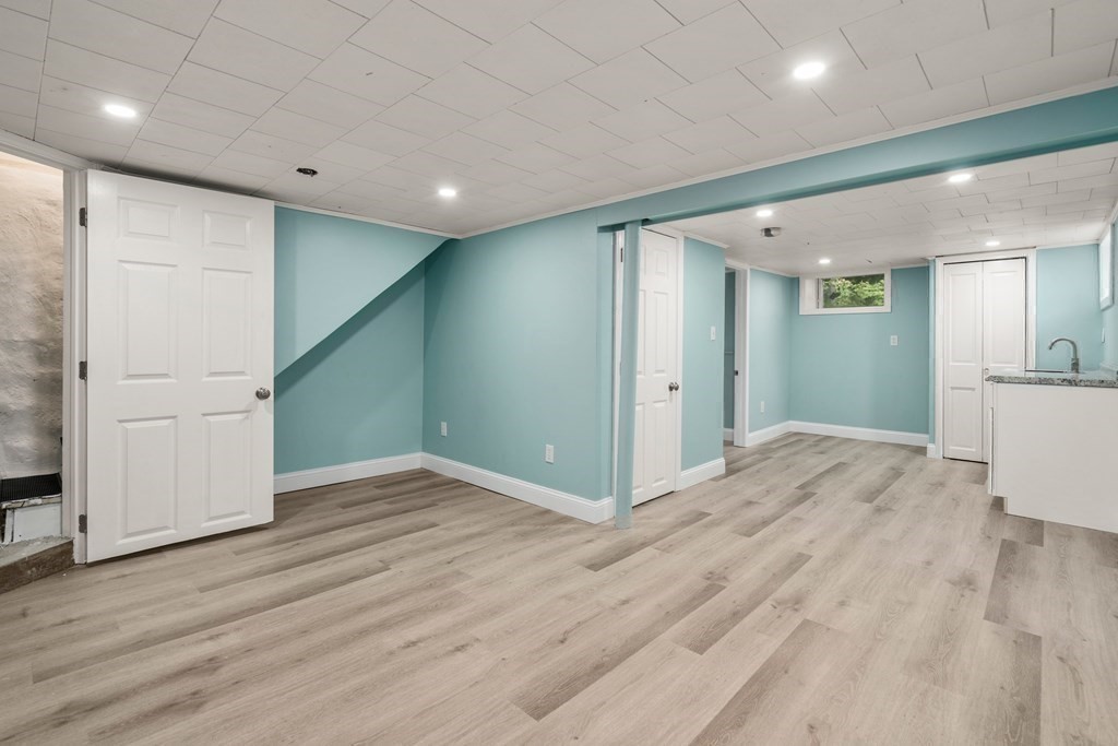 38 Indian Hill Road Worcester, MA 01606 - Photo 22 of 33 Gallery Image 22