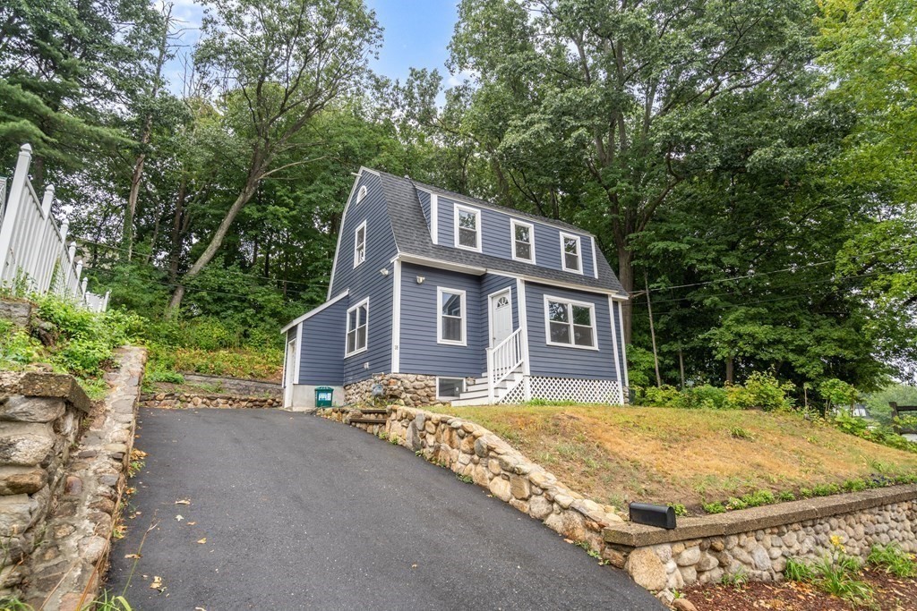 38 Indian Hill Road Worcester, MA 01606 - Photo 3 of 33 Gallery Image 3