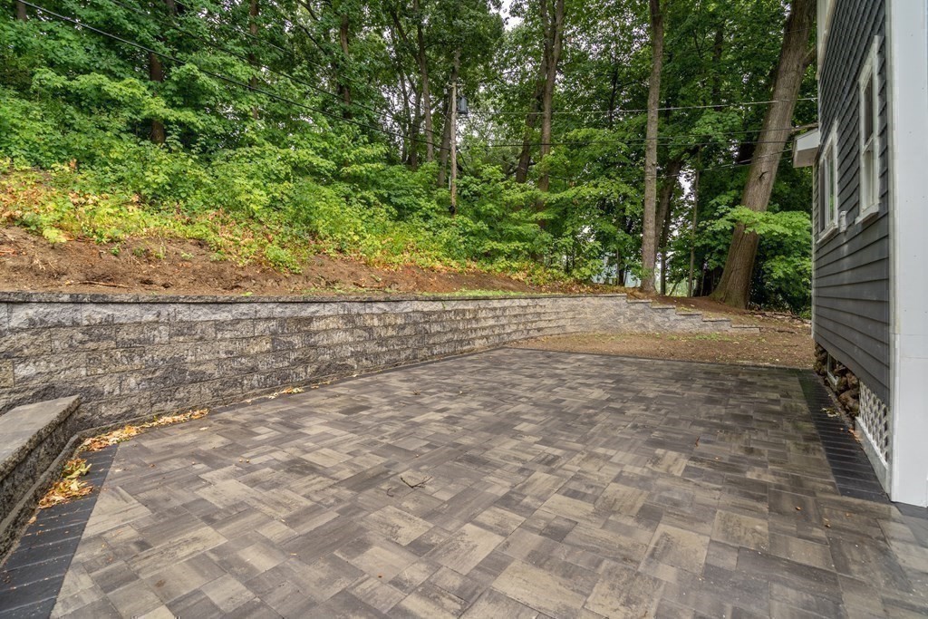 38 Indian Hill Road Worcester, MA 01606 - Photo 31 of 33 Gallery Image 31