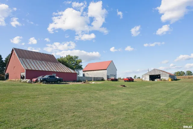 $489,900 | 1374 290th Avenue, Charlotte, IA 52731