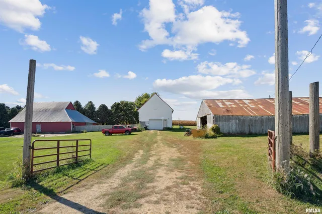 $489,900 | 1374 290th Avenue, Charlotte, IA 52731