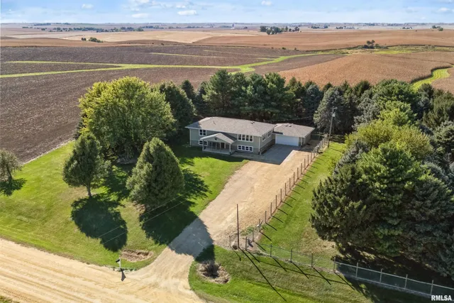 $489,900 | 1374 290th Avenue, Charlotte, IA 52731