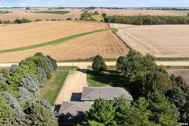 $489,900 | 1374 290th Avenue, Charlotte, IA 52731