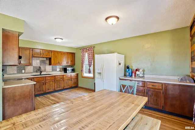 $489,900 | 1374 290th Avenue, Charlotte, IA 52731