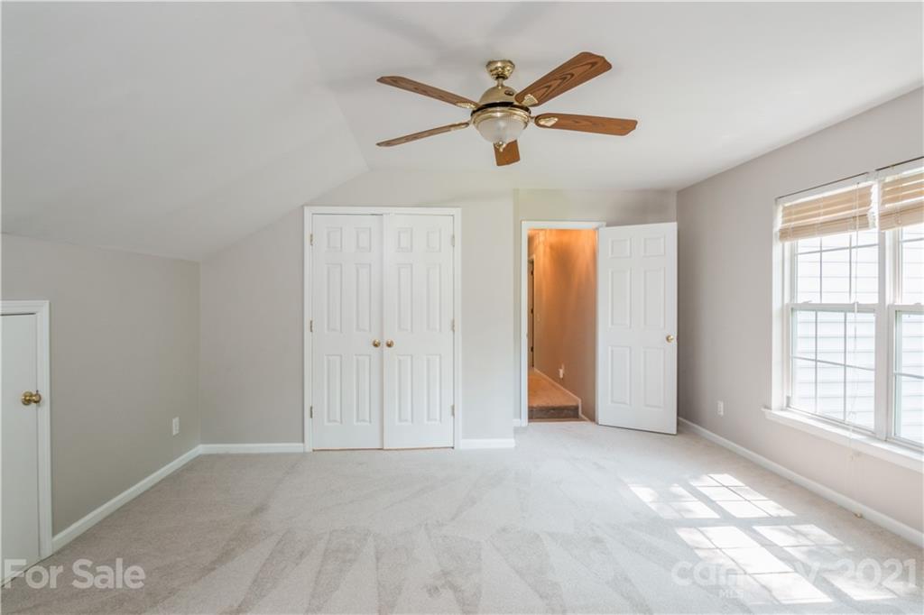 705 Clearbrook Road Matthews, NC 28105 - Photo 14 of 24 Gallery Image 14