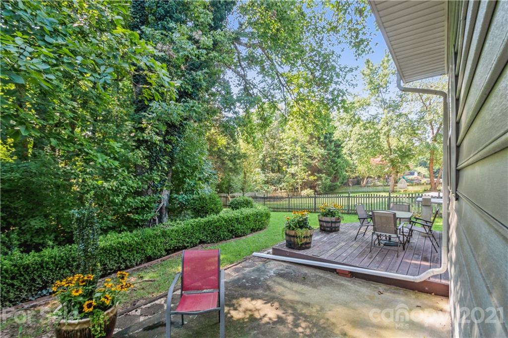 705 Clearbrook Road Matthews, NC 28105 - Photo 22 of 24 Gallery Image 22