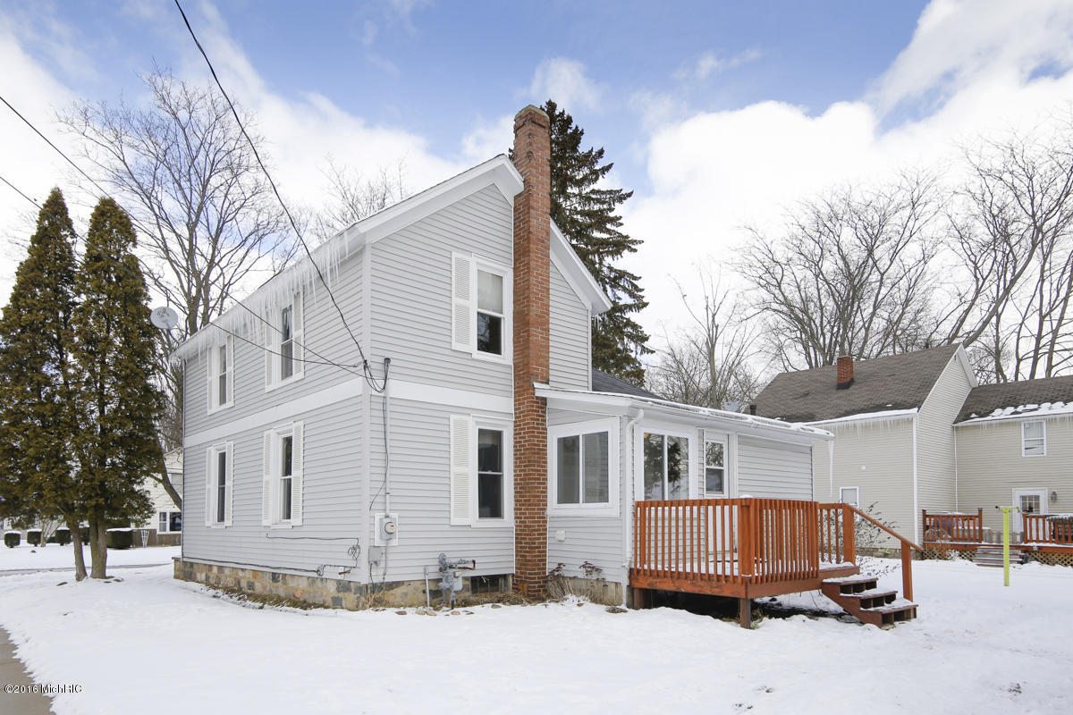 816 Pealer Street Three Rivers, MI 49093 - Photo 16 of 17 816 Pealer St-117
