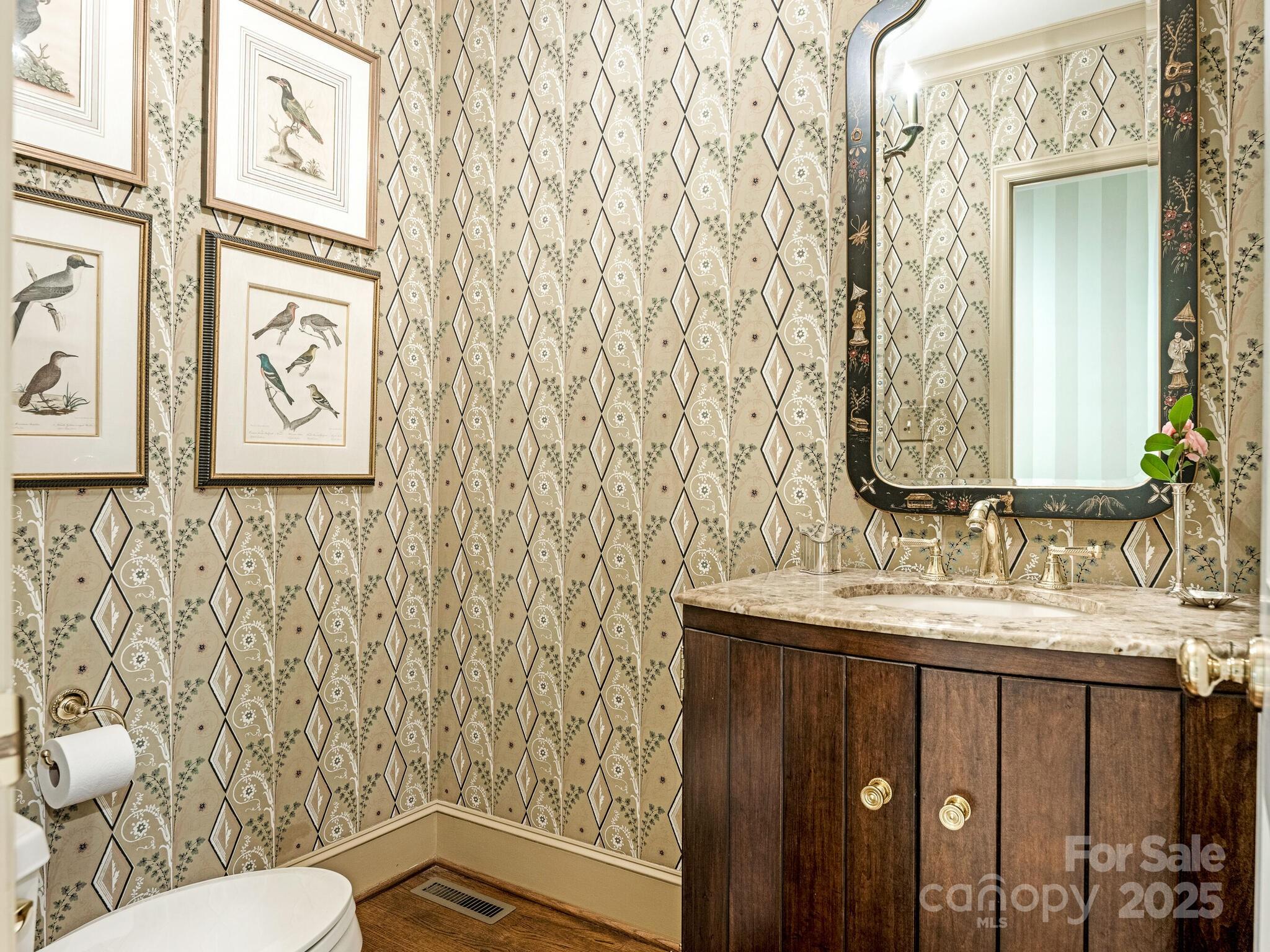 1136 Bolling Road Charlotte, NC 28207 - Photo 13 of 35 Gallery Image 13