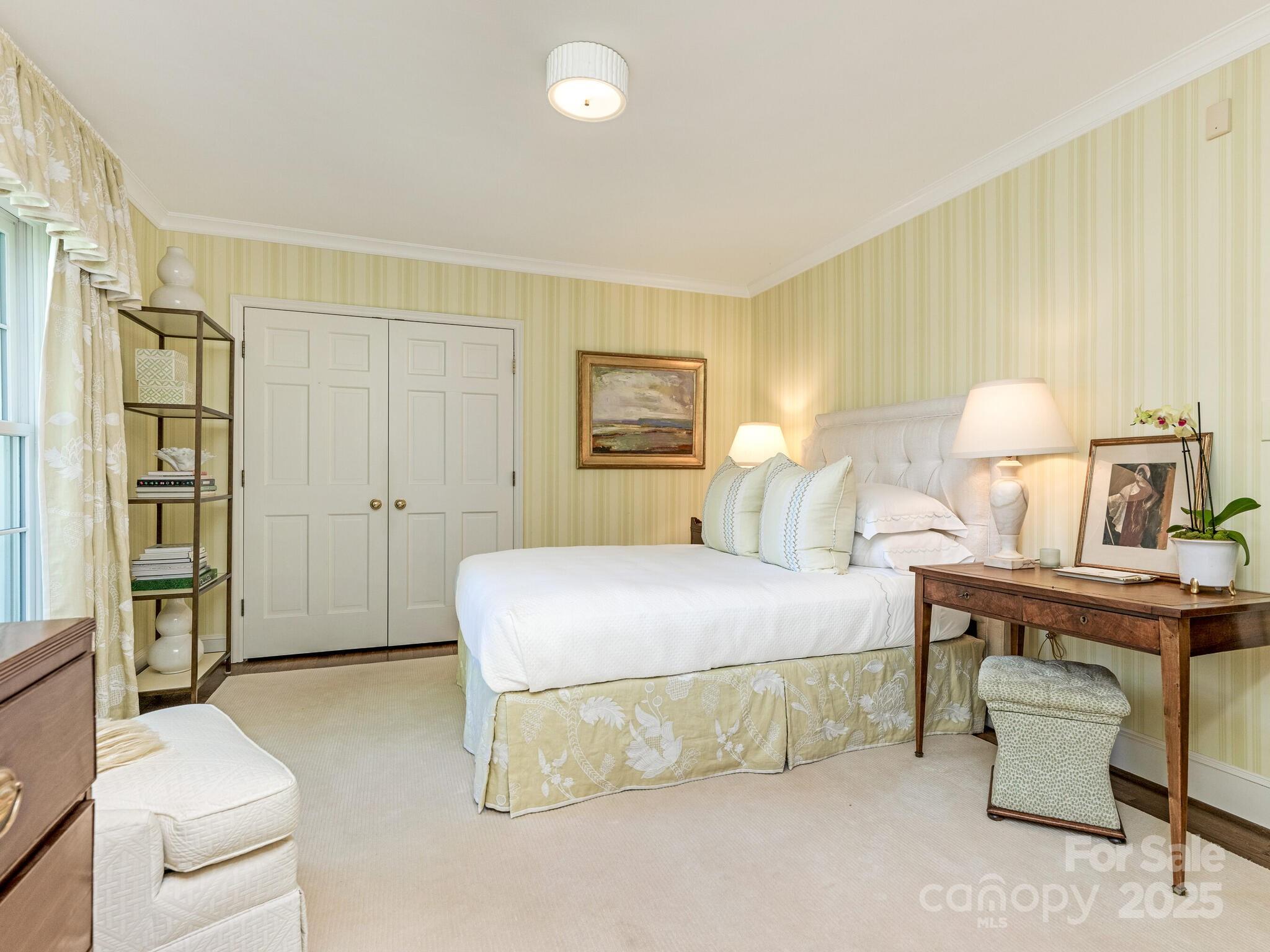 1136 Bolling Road Charlotte, NC 28207 - Photo 18 of 35 Gallery Image 18