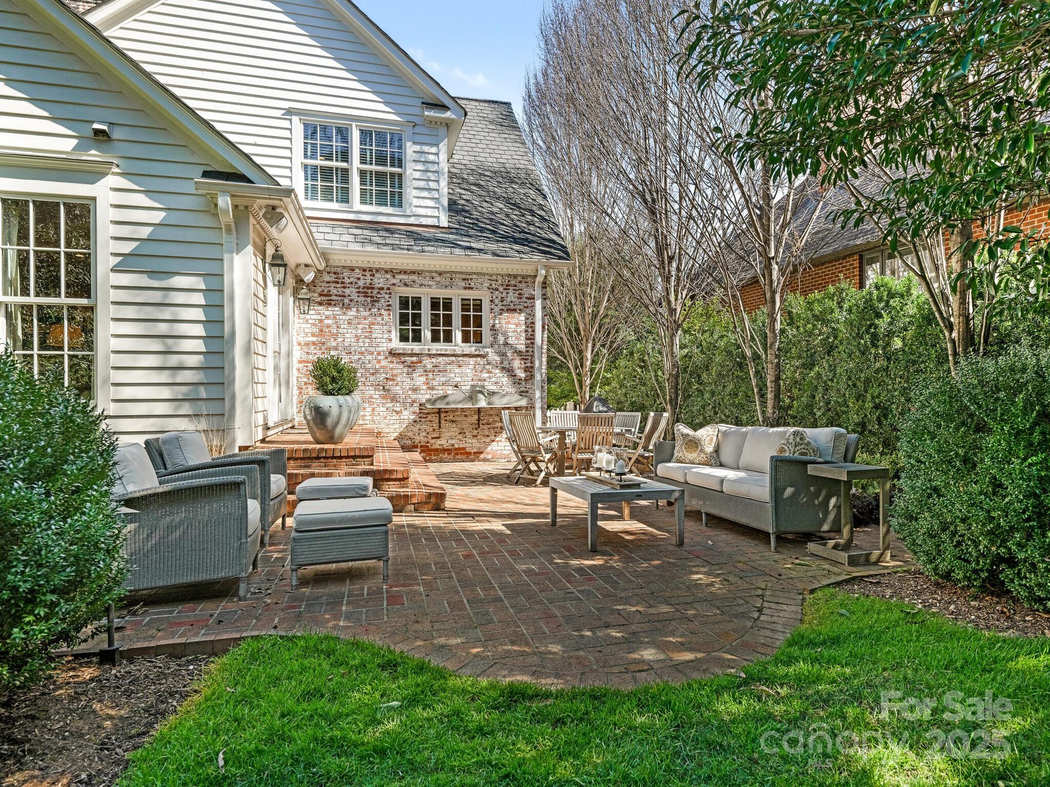 1136 Bolling Road Charlotte, NC 28207 - Photo 29 of 35 Gallery Image 29
