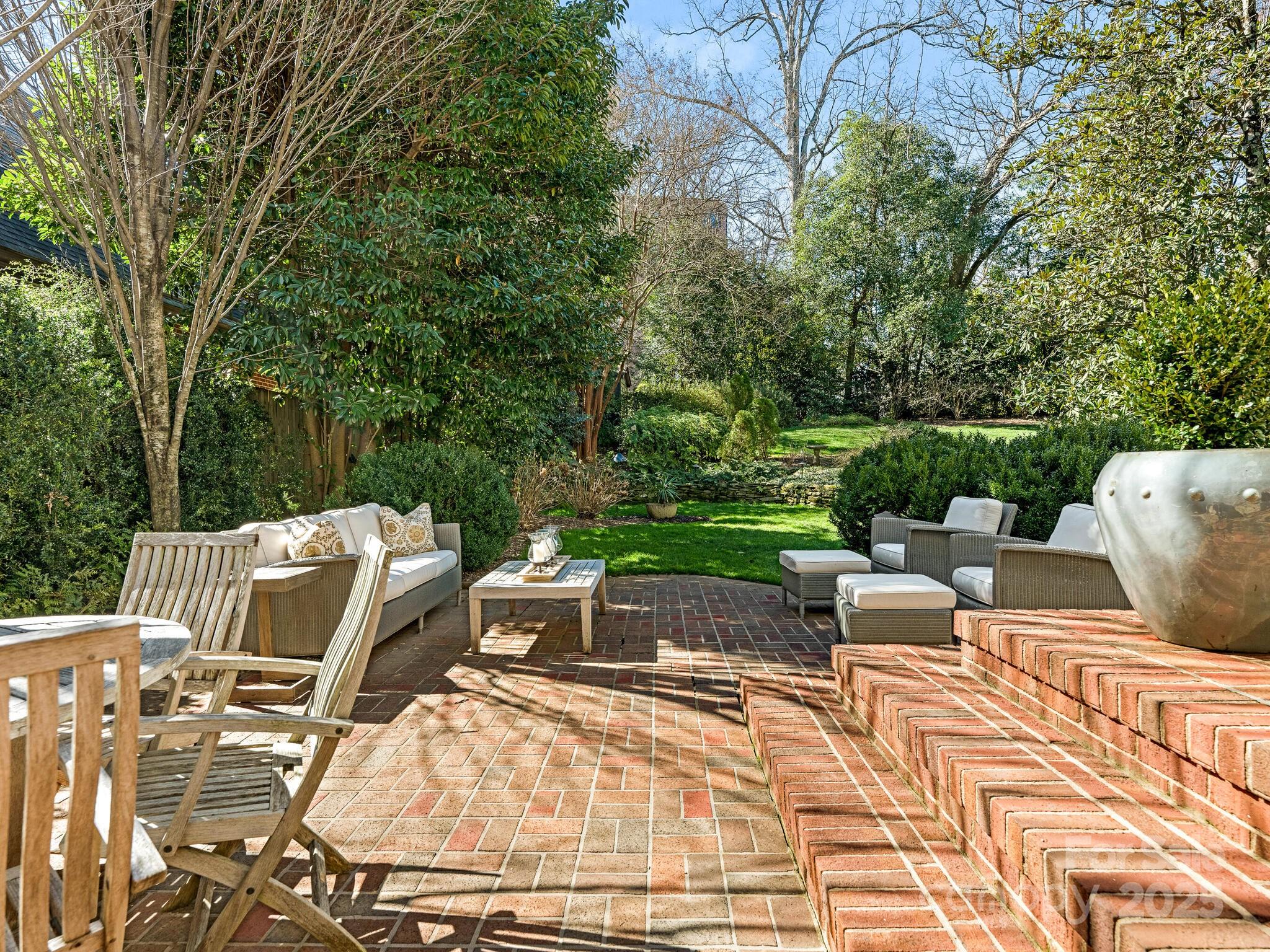 1136 Bolling Road Charlotte, NC 28207 - Photo 30 of 35 Gallery Image 30