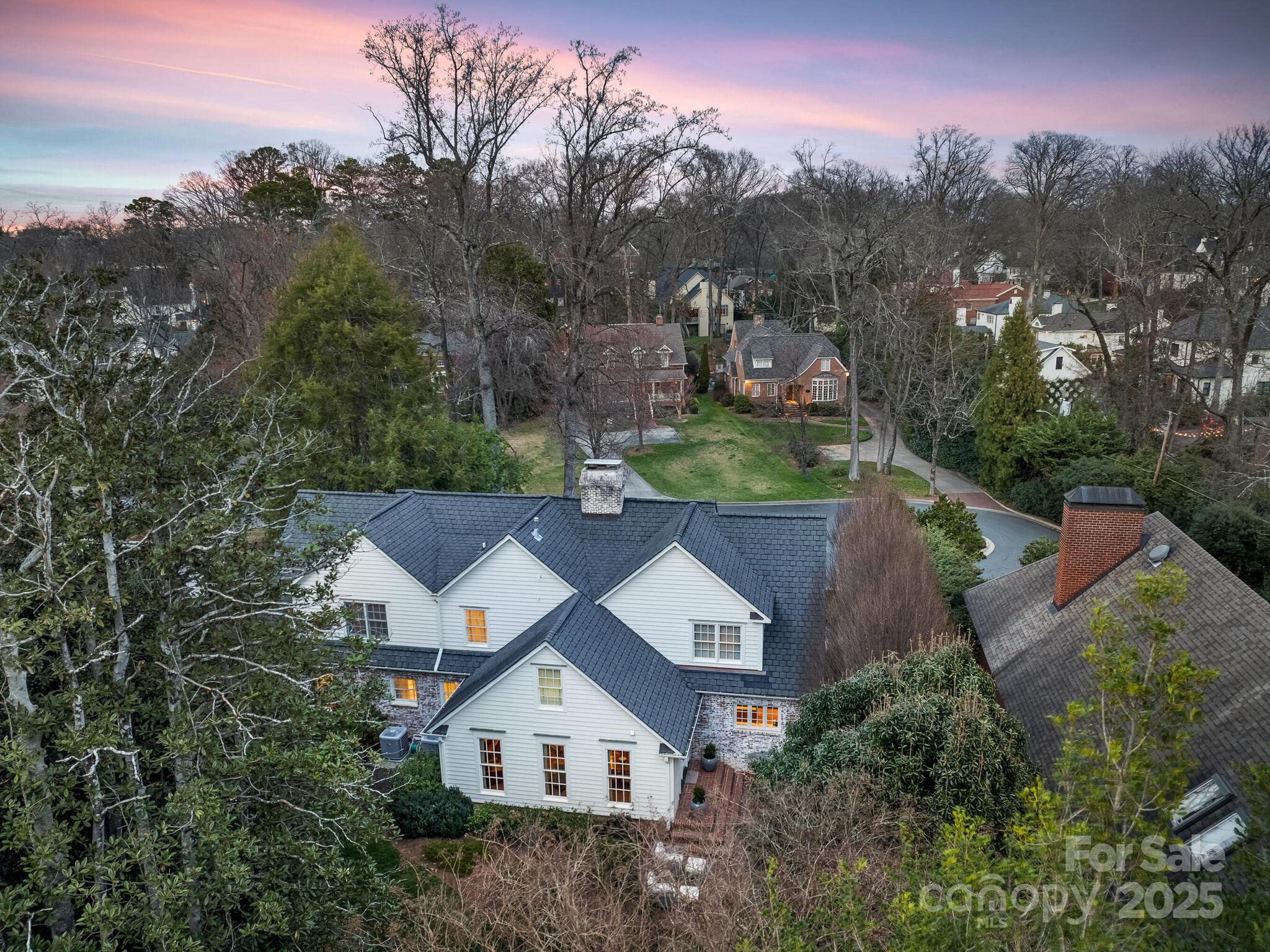1136 Bolling Road Charlotte, NC 28207 - Photo 34 of 35 Gallery Image 34