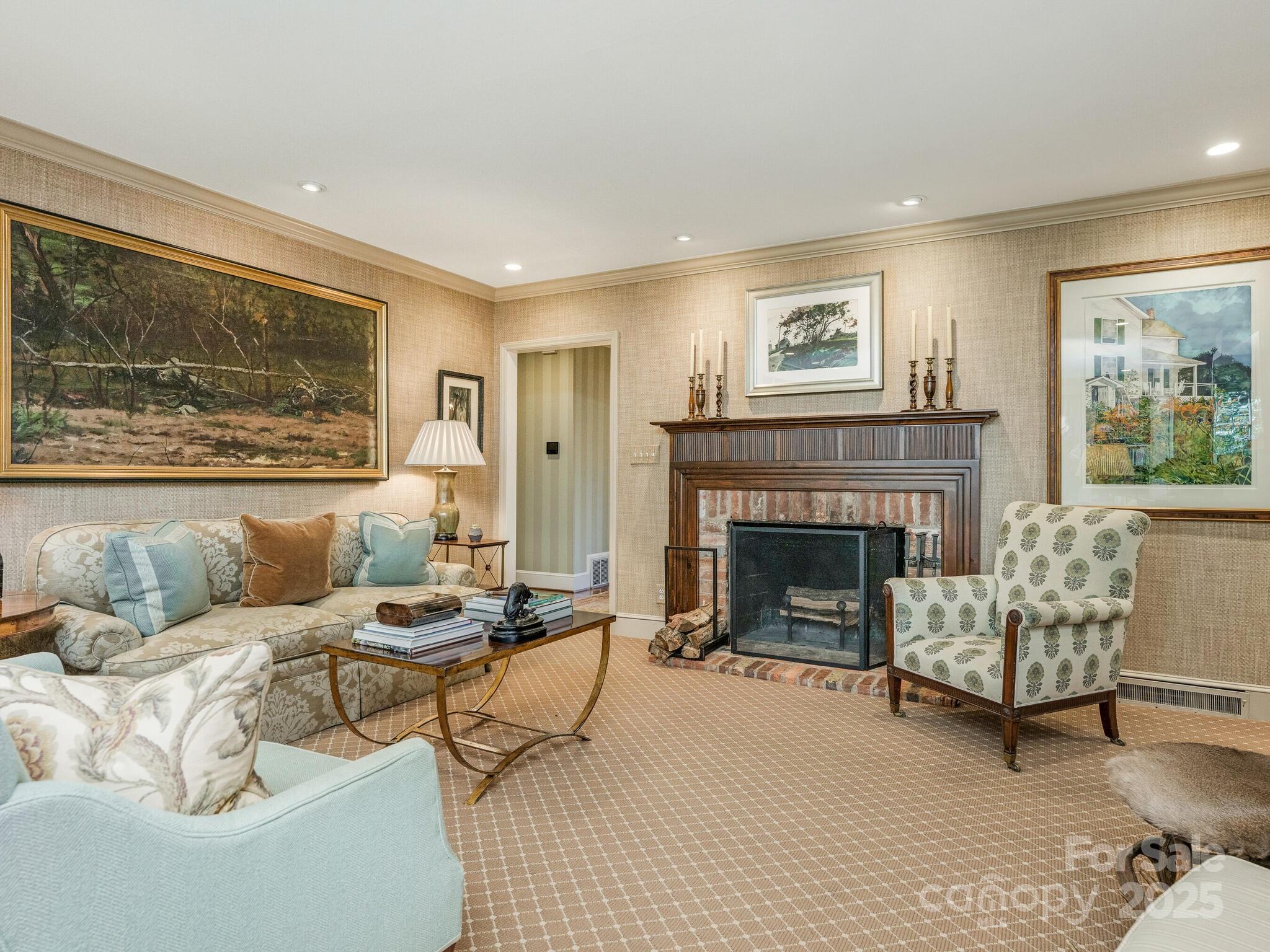 1136 Bolling Road Charlotte, NC 28207 - Photo 8 of 35 Gallery Image 8