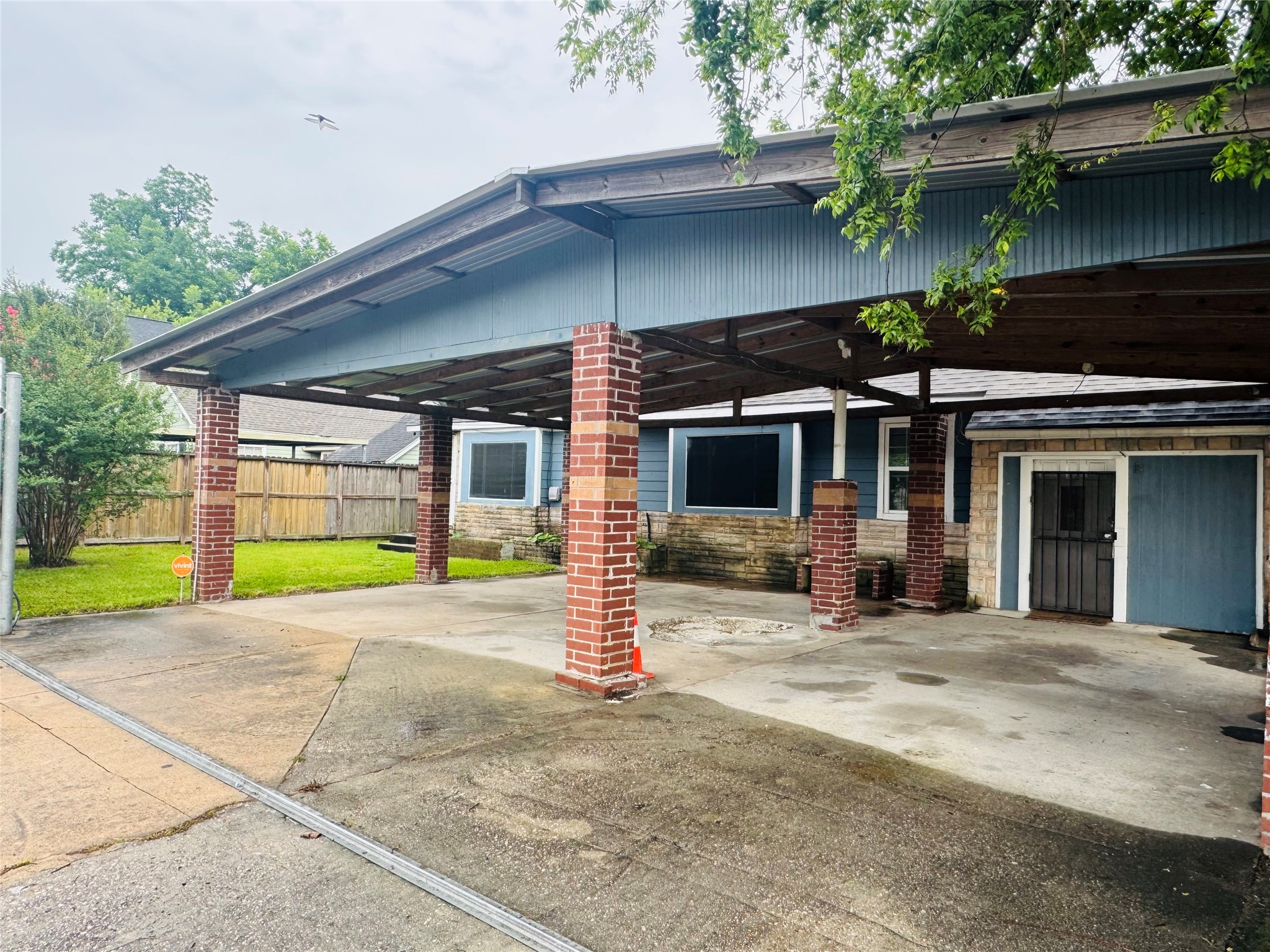 2308 Bennington Street Houston, TX 77093 - Photo 2 of 25