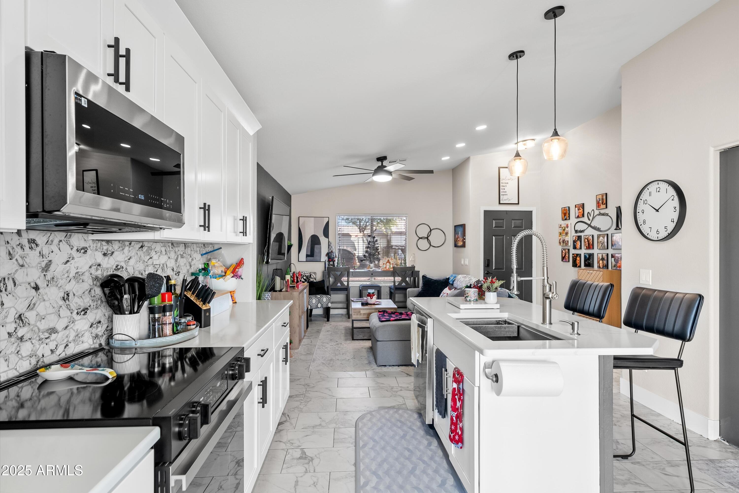 1840 South Pinto Drive Apache Junction, AZ 85120 - Photo 6 of 21 06-20251117-DSC00042_1