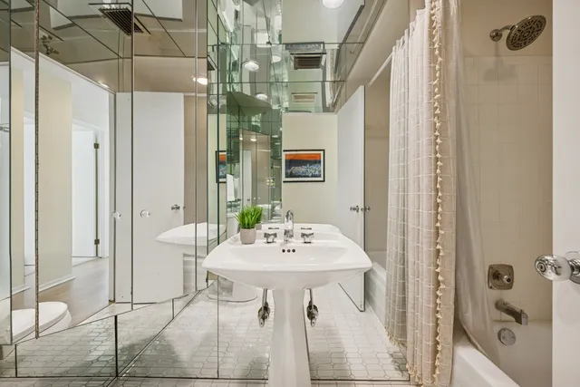 $349,000 | 3030 Pheasant Creek Drive, Unit 102, Northbrook, IL 60062