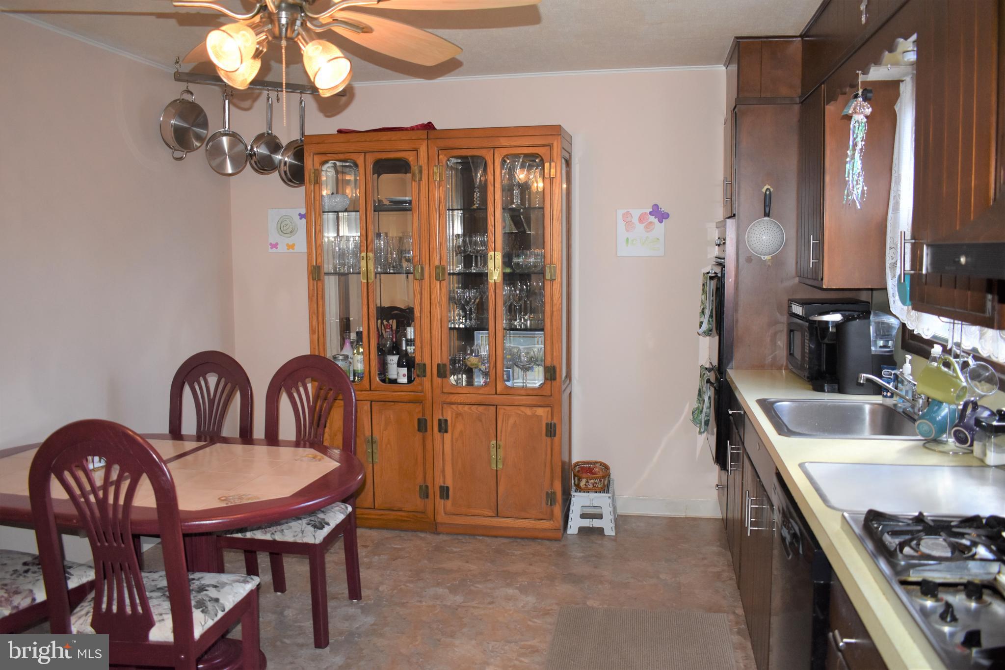 51 Hempstead Road Hamilton, NJ 08610 - Photo 8 of 36 Gallery Image 8
