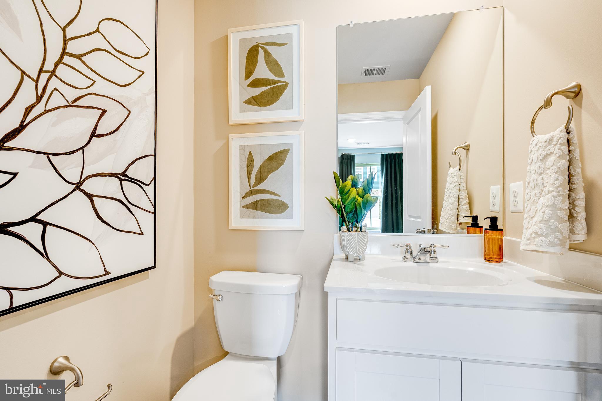 446 17th Avenue, Unit 202 Ranson, WV 25438 - Photo 15 of 21