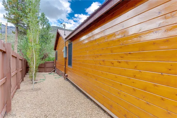 $2,745 | 3935 White Fir Way, Las Vegas, NV 89124