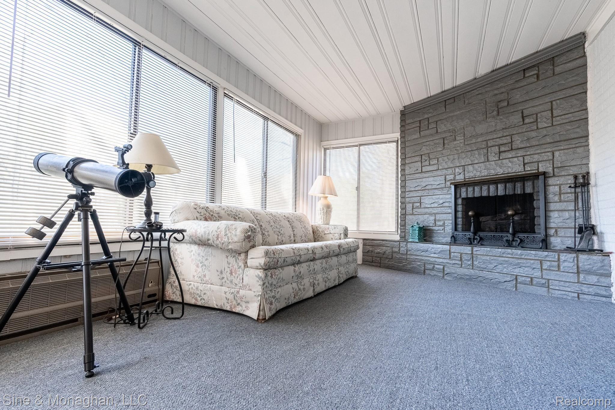 2392 Derby Road Birmingham, MI 48009 - Photo 19 of 38 2392 Derby MLS-18.jpg