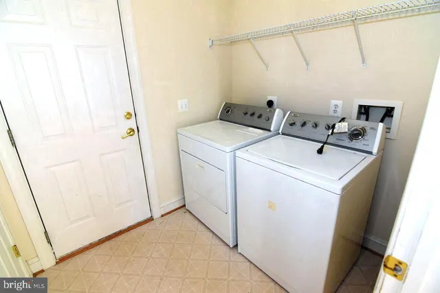 $4,043 | 4619 Beaufont Spring Court, Woodbridge, VA 22192