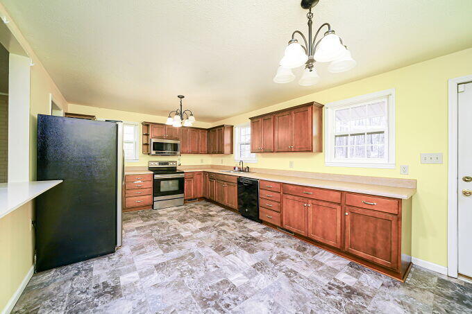 663 Gooseneck Road Aiken, SC 29805 - Photo 8 of 30 008-680x453-photo