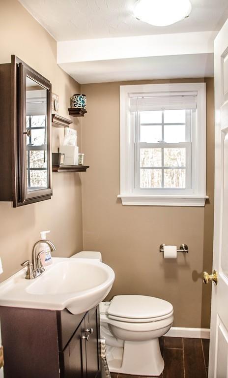 12 Lancaster Road Berlin, MA 01503 - Photo 15 of 41
