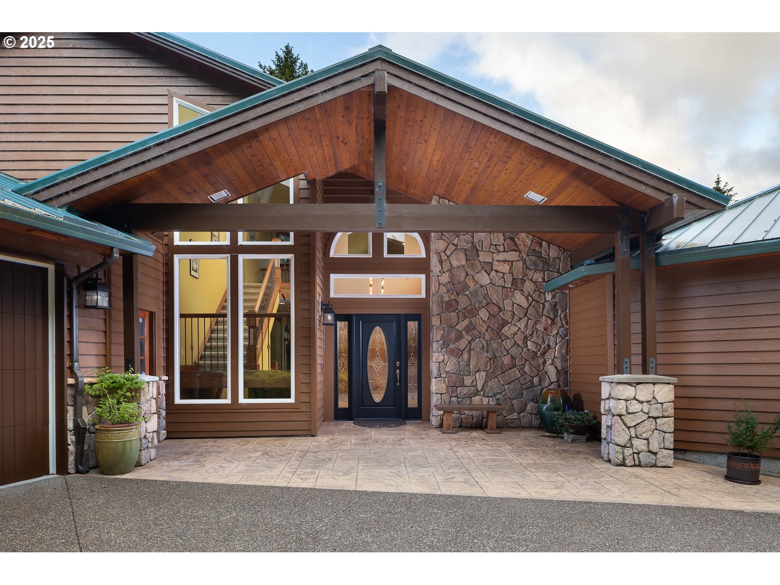 15570 Condor Road Cloverdale, OR 97112 - Photo 4 of 48