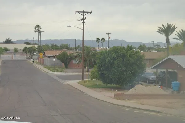 $1,350 | 3529 East Palm Lane, Phoenix, AZ 85008