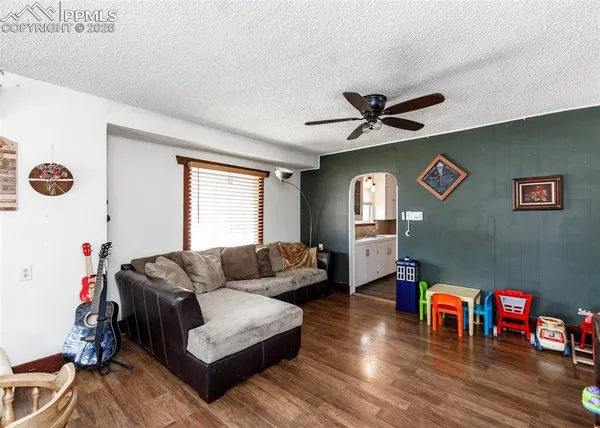 $207,000 | 2035 Pine Street, Pueblo, CO 81004