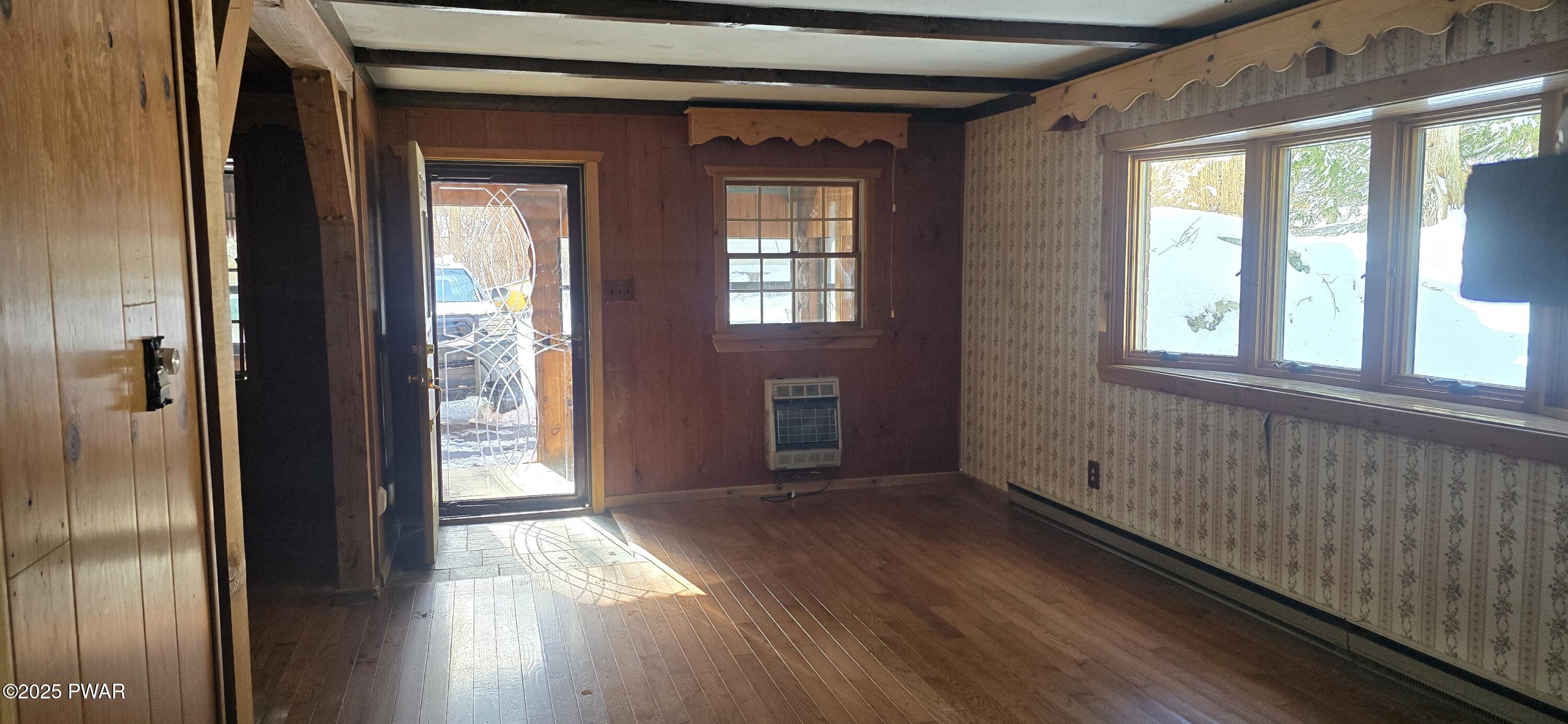 9 Barn Road Newfoundland, PA 18445 - Photo 5 of 27