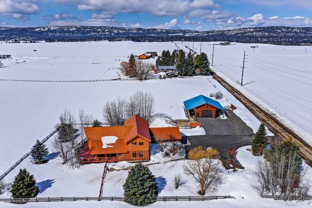 81 Johnson Lane, McCall, ID 83638 Compass