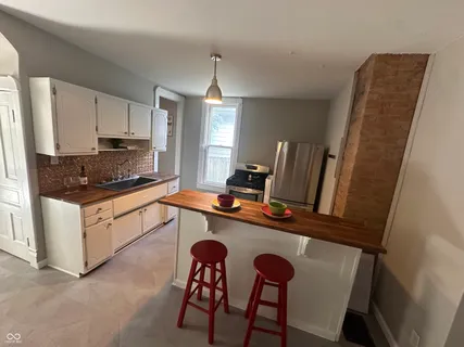 $230,000 | 32 South Butler Avenue, Indianapolis, IN 46219